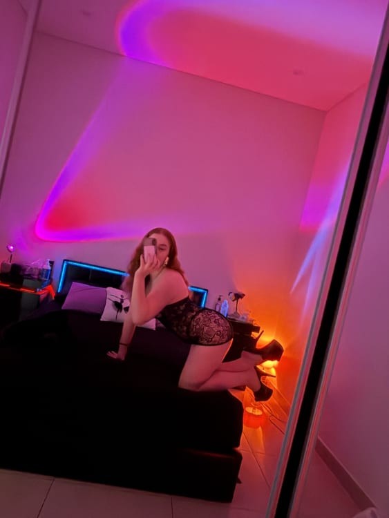 Bella Sinclair