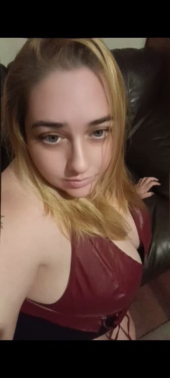 Amber Bella