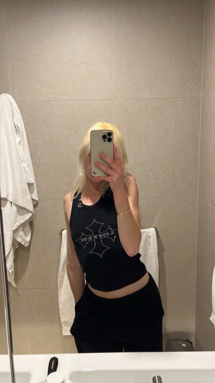 Dakota Black