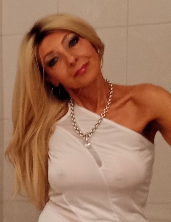 Nikki Tryst