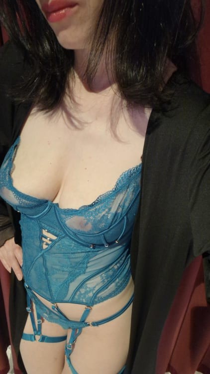 Jade Tease