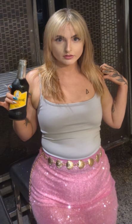 Danielle Peach Ivy