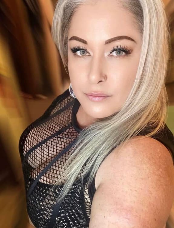 Miss Behaving BBW