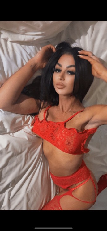 Bonnie Ryder