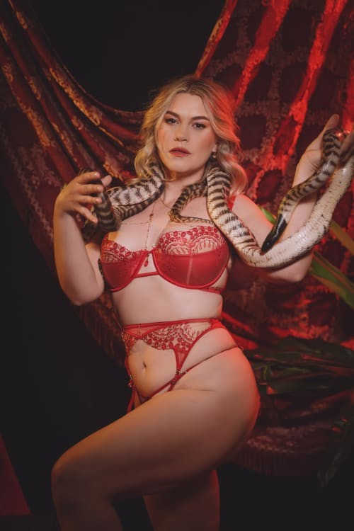 Holly Christie