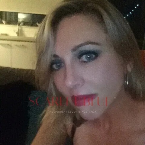 Amy Dea Private