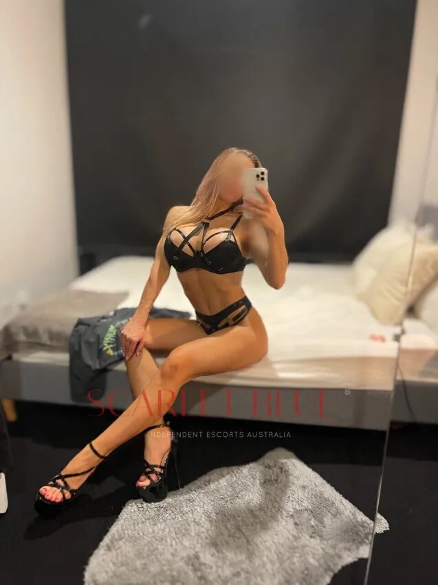 Christine Nova