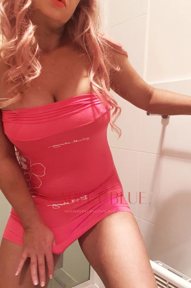 Busty Adelaide Escort