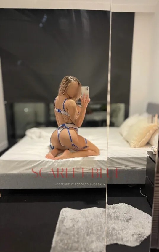 Christine Nova