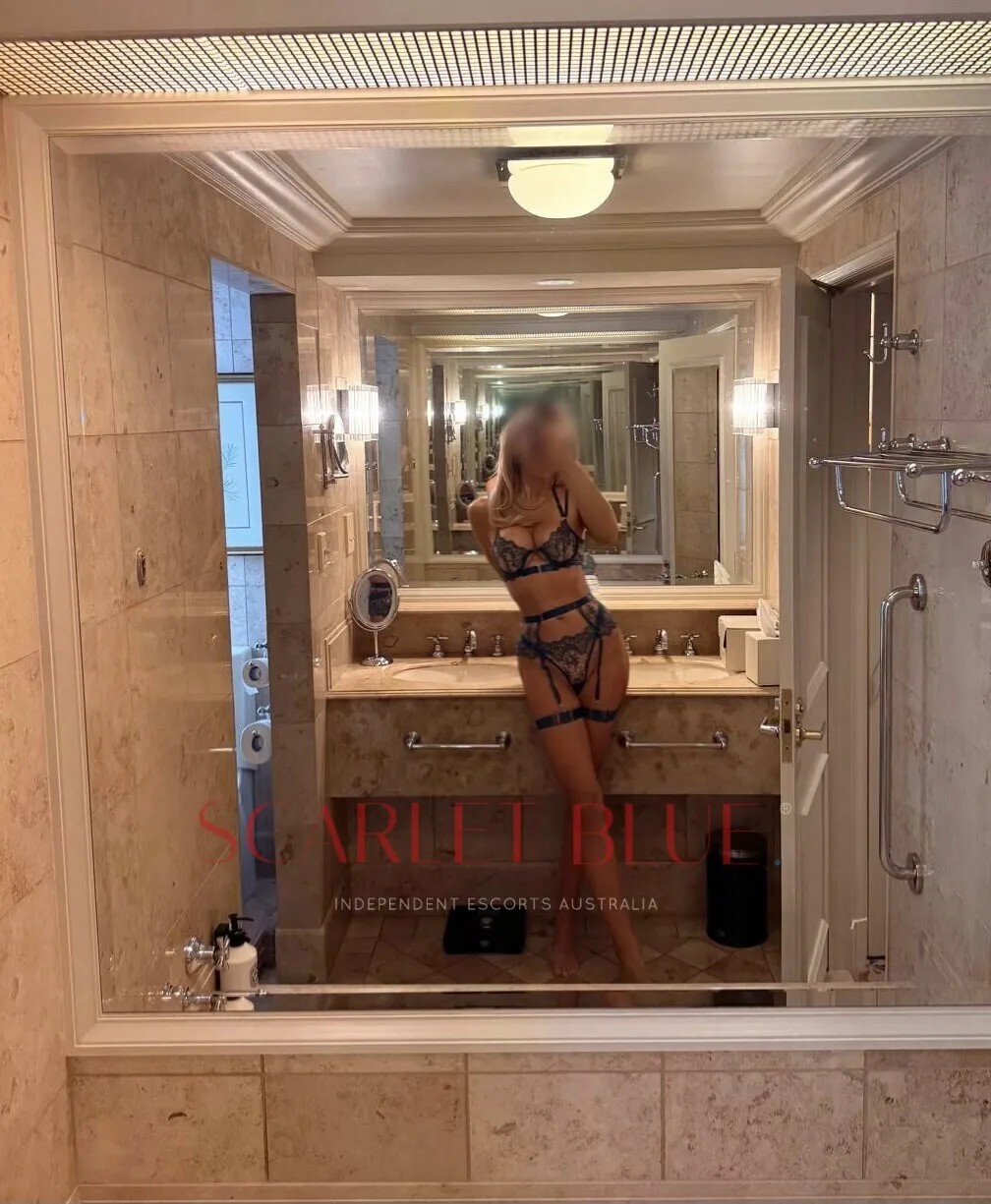 Isabella Private