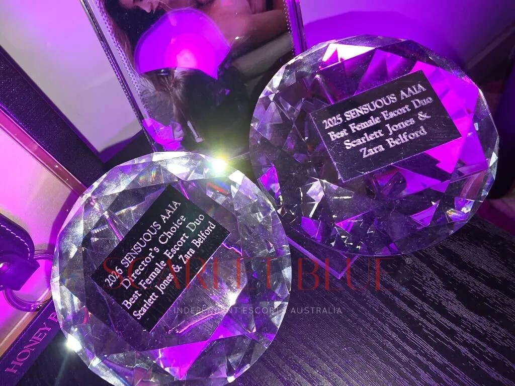 Scarlett Jones And Zara Belford