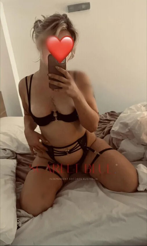 Sabrina Bombshell