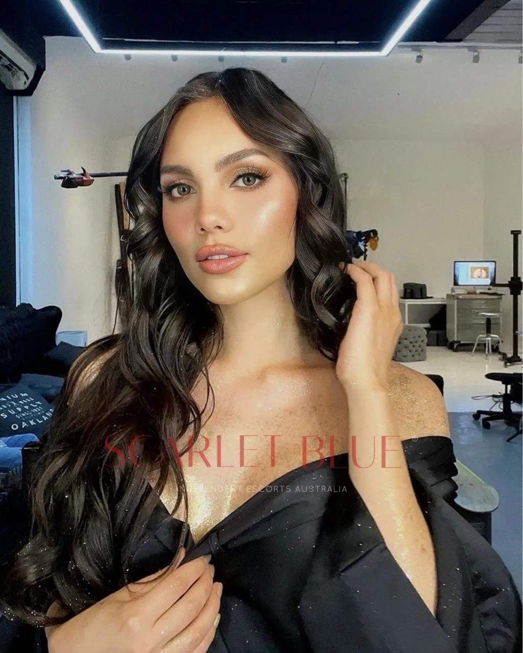 Eurasian Beauty Vannesza