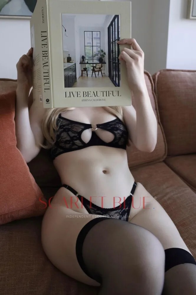 Elina Grace