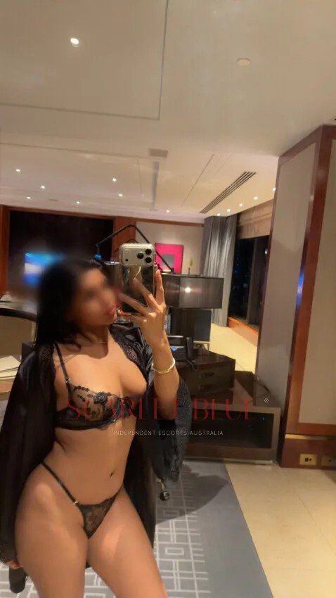 Amira Armani