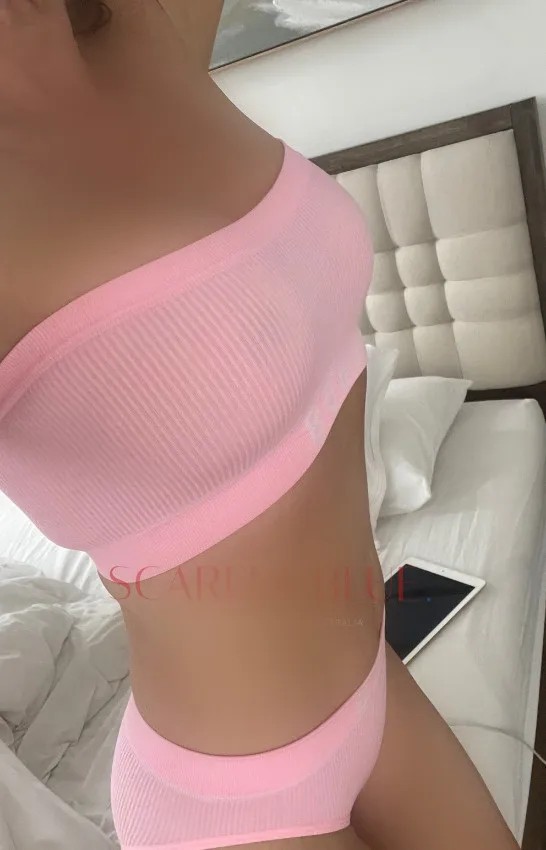 Mercedes Banks